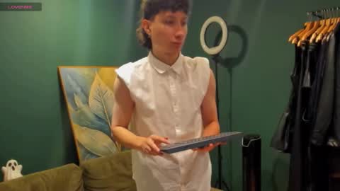 enzo_steel online show from October 19, 6:07 am