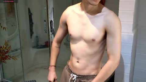 enzo_steel online show from April 24, 11:40 pm