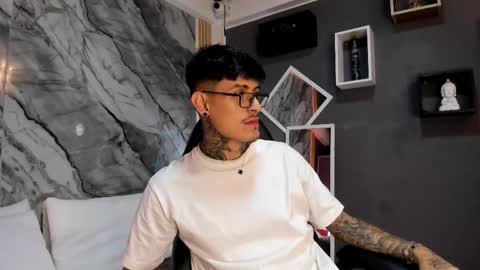 Enzo Rodriguez online show from October 21, 1:05 pm