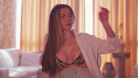 Ana Marie online show from May 2, 1:28 pm
