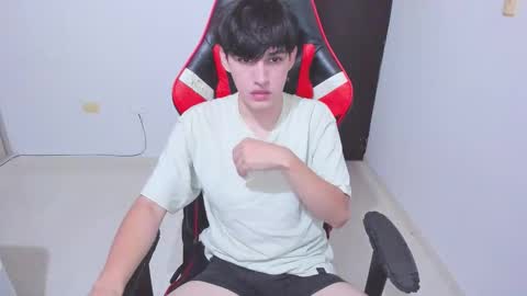 eren_tatakae online show from December 5, 2:55 am