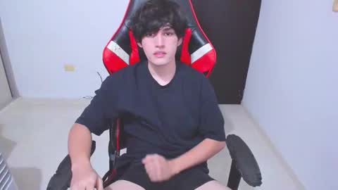 eren_tatakae online show from November 26, 9:55 pm