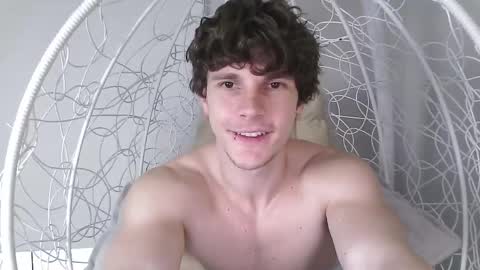 Eric Crush online show from April 23, 4:09 am