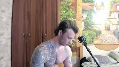 Eric online show from December 1, 2:20 am