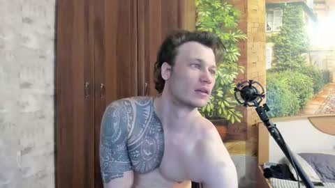 Eric online show from December 4, 2:33 am