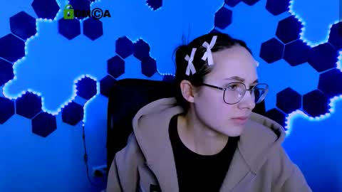 your dear Erica  online show from February 14, 9:50 pm