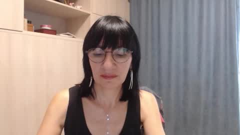 ericablack8 online show from September 23, 11:26 am