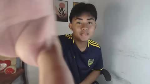 erick_cummer30 online show from April 21, 11:34 pm