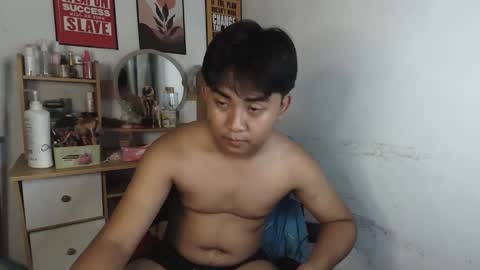 erick_cummer30 online show from May 5, 11:05 am