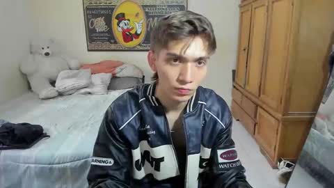 erick_de_rossee online show from February 17, 8:41 pm