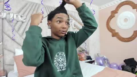 Erick online show from February 16, 4:09 am