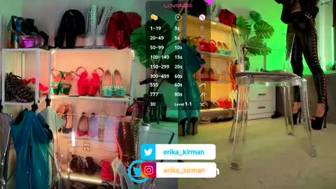 Erika      online show from November 20, 2:58 pm