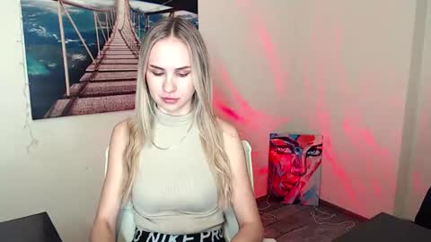 Erika online show from October 22, 12:18 pm