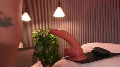 Eri  online show from February 19, 8:19 pm