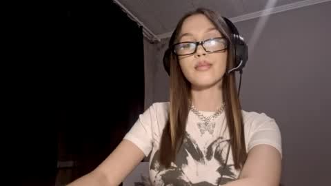 Katrin online show from May 4, 4:13 pm