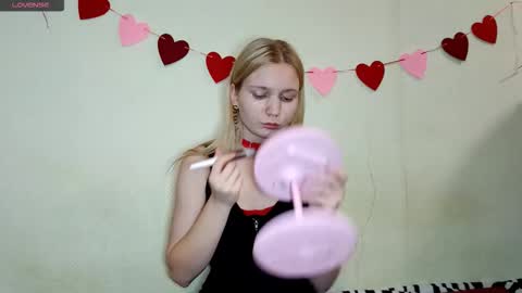 Amelie online show from November 23, 12:36 pm