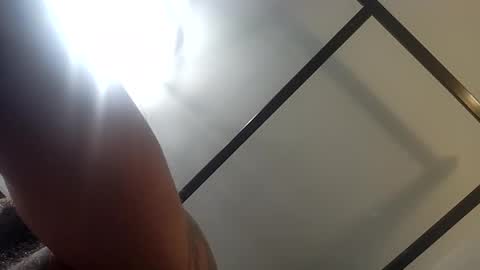 Hmmmhmmmm online show from January 8, 5:48 am