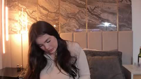 Karen online show from November 4, 7:48 pm