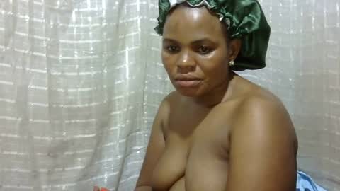 erotic_ebony56 online show from July 28, 3:21 pm