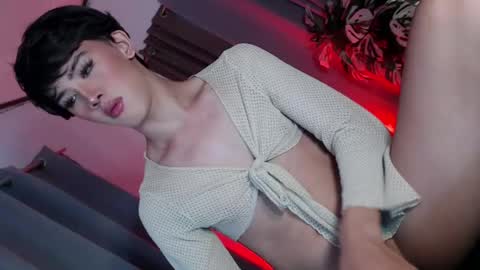 erotic_empress18 online show from July 29, 3:39 am