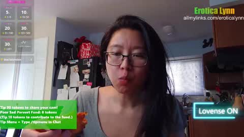 Lynn   online show from February 20, 8:47 pm