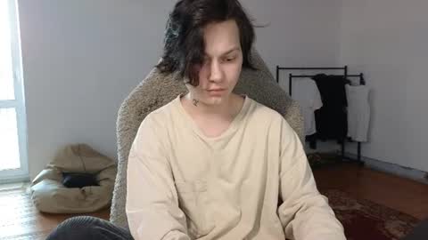 esajukyy online show from July 8, 1:03 pm