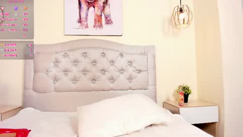 Escarlet online show from August 1, 3:02 pm