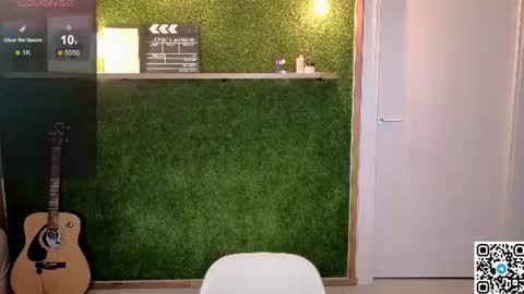 EshleGreen online show from June 24, 7:54 pm
