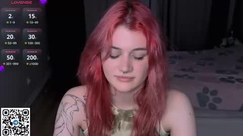 EshleGreen online show from August 5, 11:02 pm