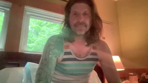 esinking24 online show from May 21, 11:33 pm