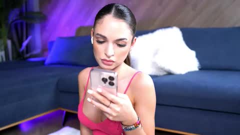 Raluca  online show from November 22, 1:59 am