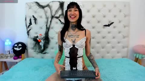 esmeralda  online show from October 28, 3:57 pm