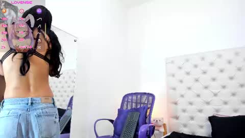 esmeralda  online show from July 28, 5:13 pm