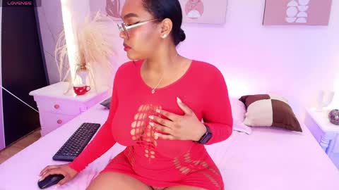 esmeralda online show from April 27, 3:59 am