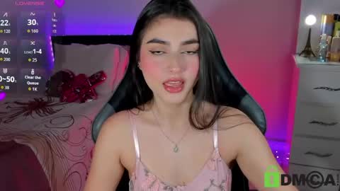Esmeralda online show from May 10, 11:27 am