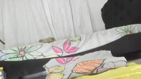 esmeralda online show from February 15, 12:37 am