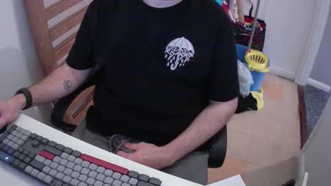 Snapshot of essex_wild chatting on October 23, 11:23 am Morph online show from October 23, 11:23 am