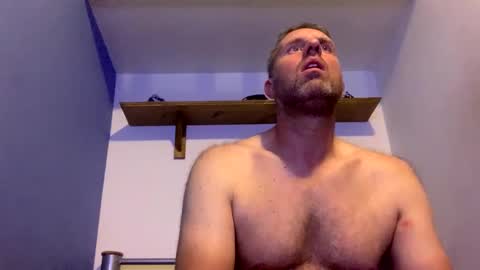 essexboy75 online show from September 9, 7:36 pm