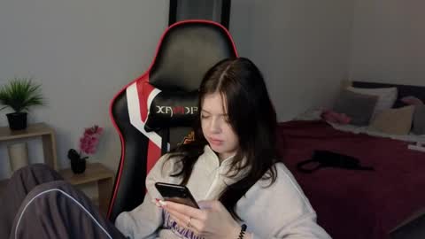 esteria online show from January 24, 6:24 am