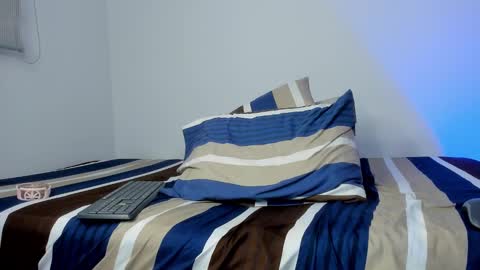 E S T E B A N online show from March 4, 5:00 am