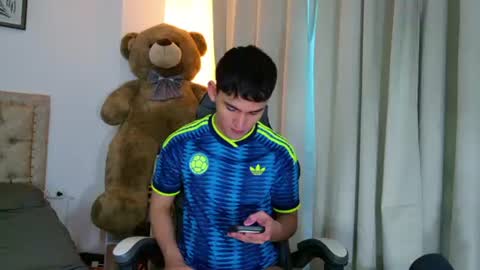 Esteban online show from July 3, 11:26 am