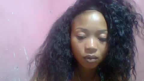 Snapshot of estelah20 chatting on September 13, 9:12 am estelah20 online show from September 13, 9:12 am