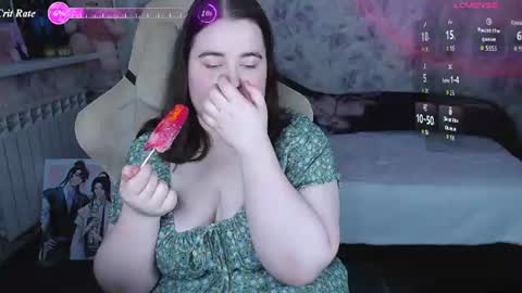 estelle_hicks online show from July 25, 7:34 pm