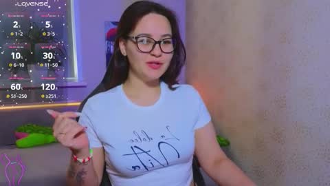 Snapshot of esterplayful chatting on October 21, 11:26 am EsterPlayful online show from October 21, 11:26 am