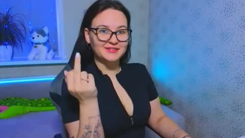 EsterPlayful online show from November 30, 9:38 am