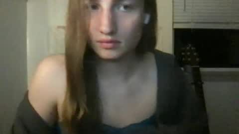 Esther Grey online show from July 2, 5:56 am