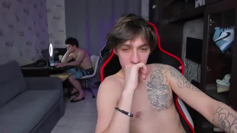 LOUIS online show from March 1, 1:43 am