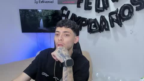 estivenvel online show from February 10, 1:14 pm