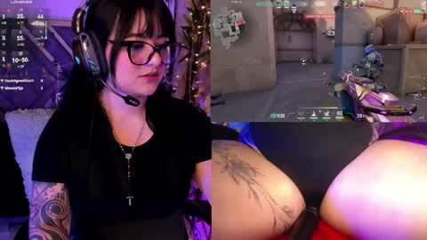 Aura online show from March 11, 2:09 pm