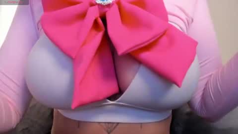 eternalmuse online show from June 26, 9:04 am
